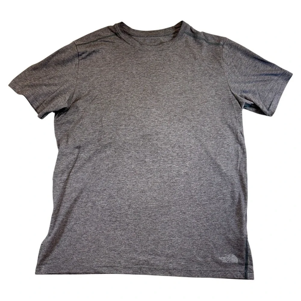 The North Face Mens FlashDry Short Sleeve Training Shirt Heather Gray Medium